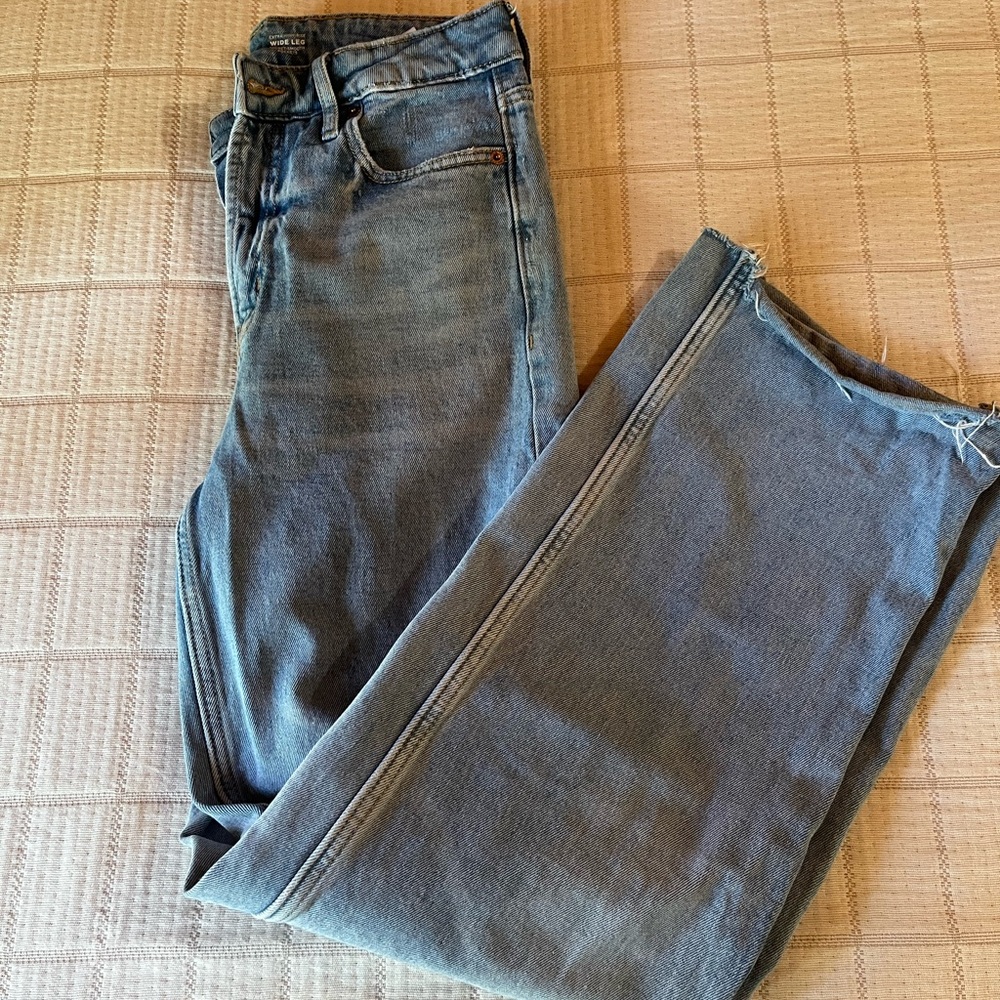 Old Navy Women's Light Blue Wide Leg Jeans
